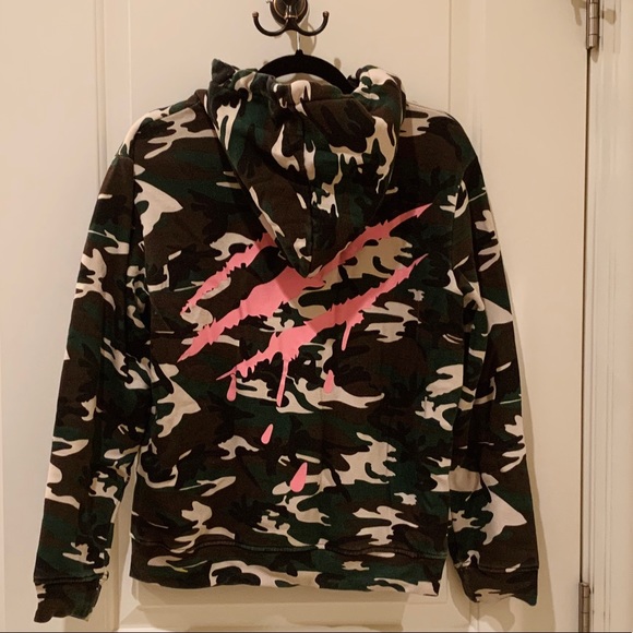 SuaMoment Claw Mark Hoodie - Picture 3 of 4